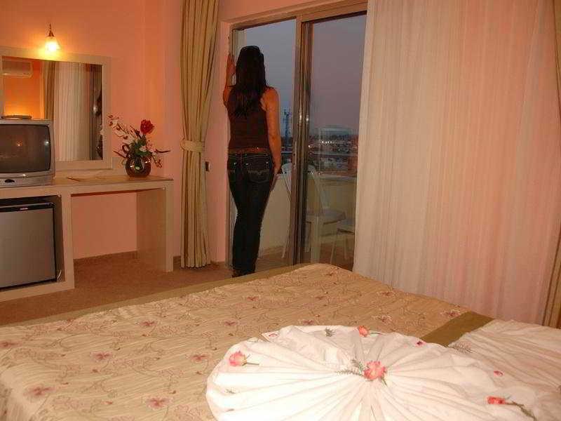 Sunbeach Hill Hotel Side Esterno foto
